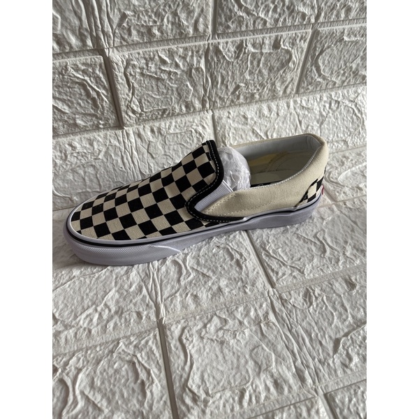 Sepatu Vans Classic Slip On Size 36