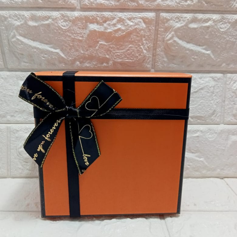 

BEST PRODUCT!!! Kotak Kemasan Kado Hadiah Klasik Oranye Pita/ Kotak Box/ Box Hampers / Kotak kado / Kotak hampers / Kotak kado polos / Kotak kado kekinian / Kotak kado murah / Kotak kado aesthetic - Paling Diminati