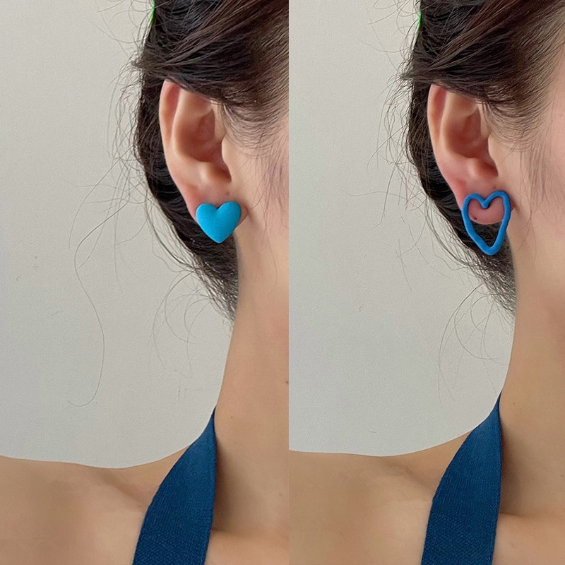 We Flower Anting Stud Bentuk Hati Warna Biru Gaya Korea Untuk Wanita