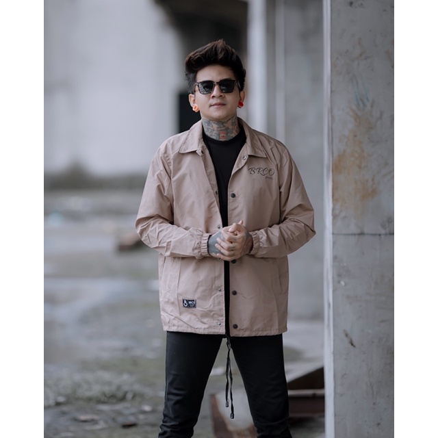 BRCO Jaket Coach Caption Art Wanita Pria