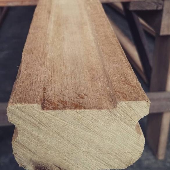 Hand Rail Pegangan Railing Tangga Kayu Mahoni
