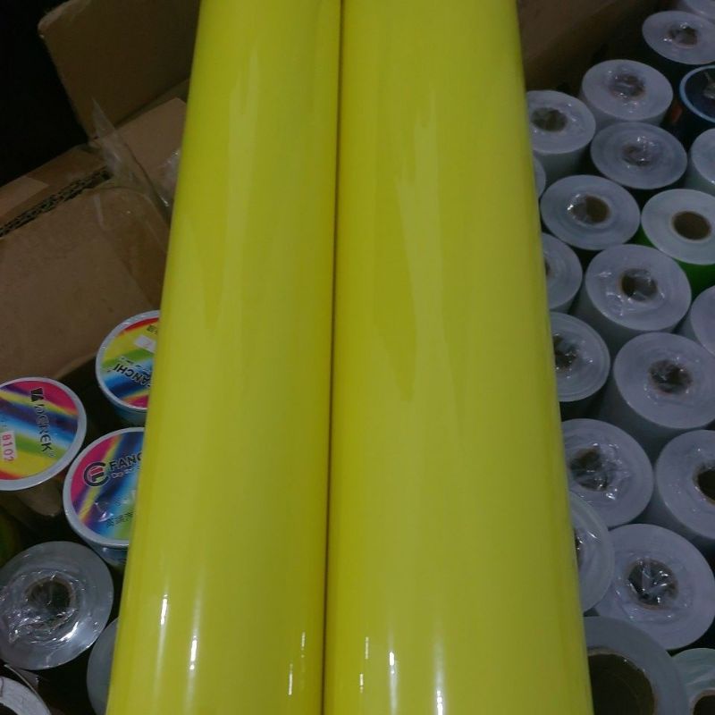 skotlet super glosy lemon yellow