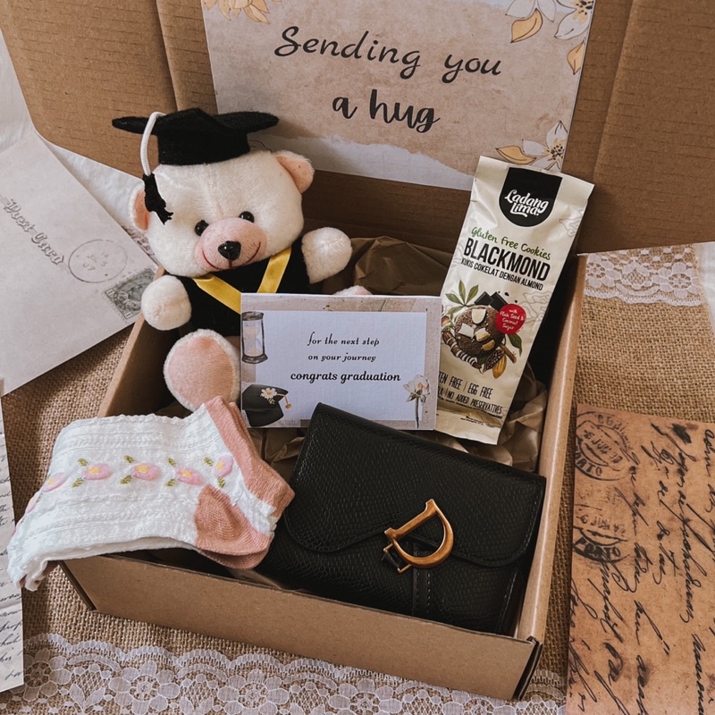 Kado Ulang Tahun Cewek Kado Wisuda Hampers Cewek Hadiah Ulang Tahun Hadiah Wisuda Boneka Wisuda Giftbox Pacar Cewek Giftbox Ultah Kado Valentine Kado Natal Hadiah Sempro