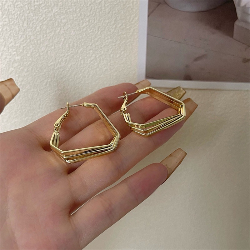 Fancyqube 1 Pasang Anting Hoop Geometris Segitiga Warna Silver Gaya Punk Korea Untuk Wanita