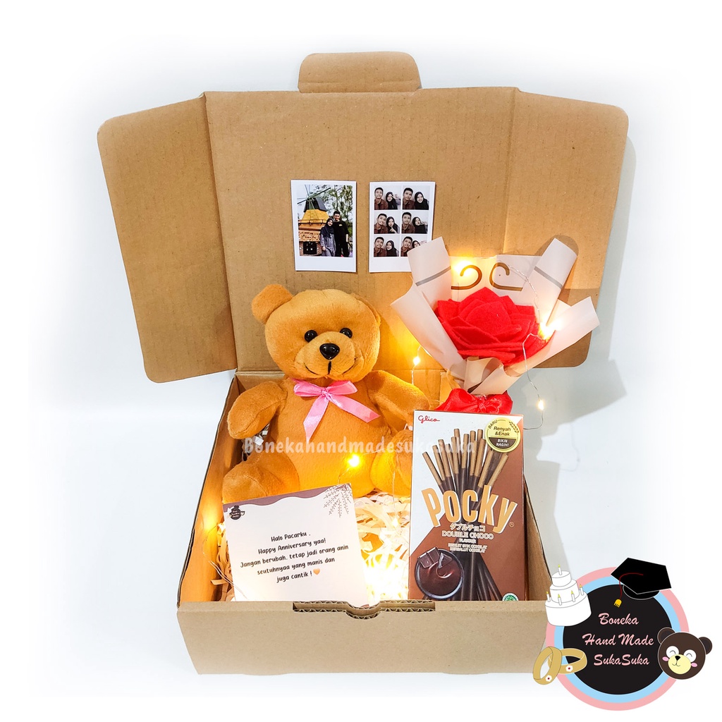Paket Hampers Kado Ulang Tahun Cewek Untuk Hadiah Anniversary Bisa Custom Ucapan dan Free 2 Foto Pol
