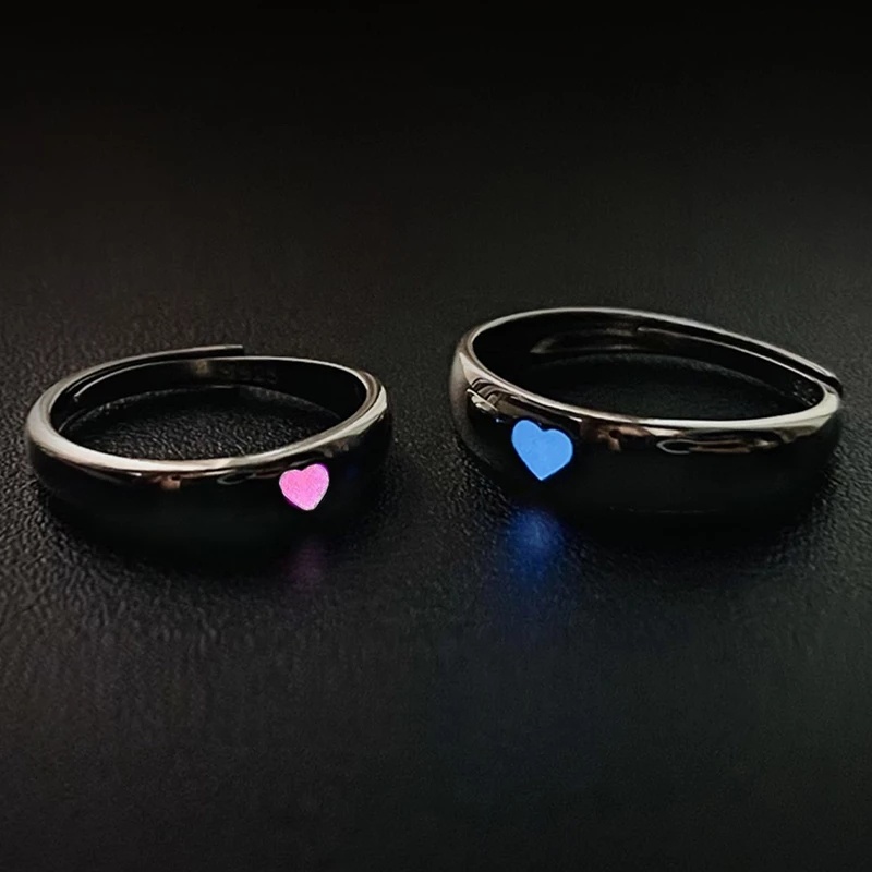 Cincin Luminous Bahan Alloy Warna Biru Pink Untuk Pasangan