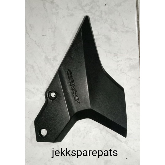 Cover R Penutup Aki Honda Sonic 150r Original