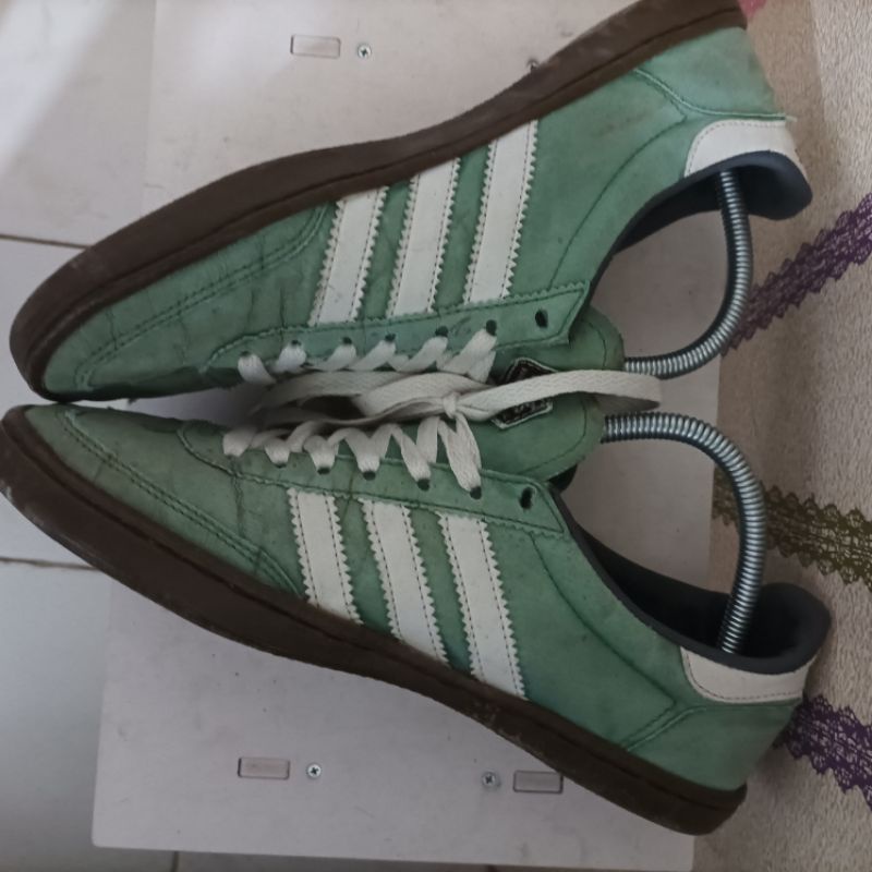 Sepatu second Adidas spezial Handball
