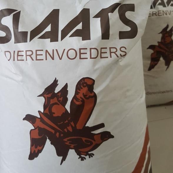 Pakan mix Lovebird "SLAATS" (import) 1 kg
