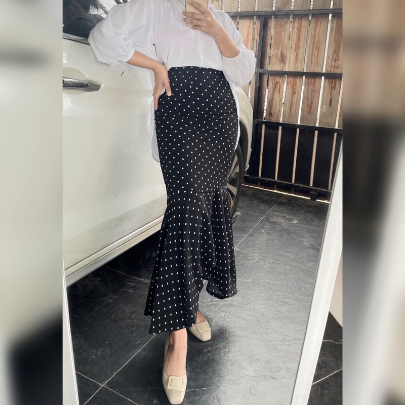 mermaid skirt / rok nabila / rok polka / rok duyung / rok murah / rok sexy / rok aestetik / rok mewah / rok kondangan