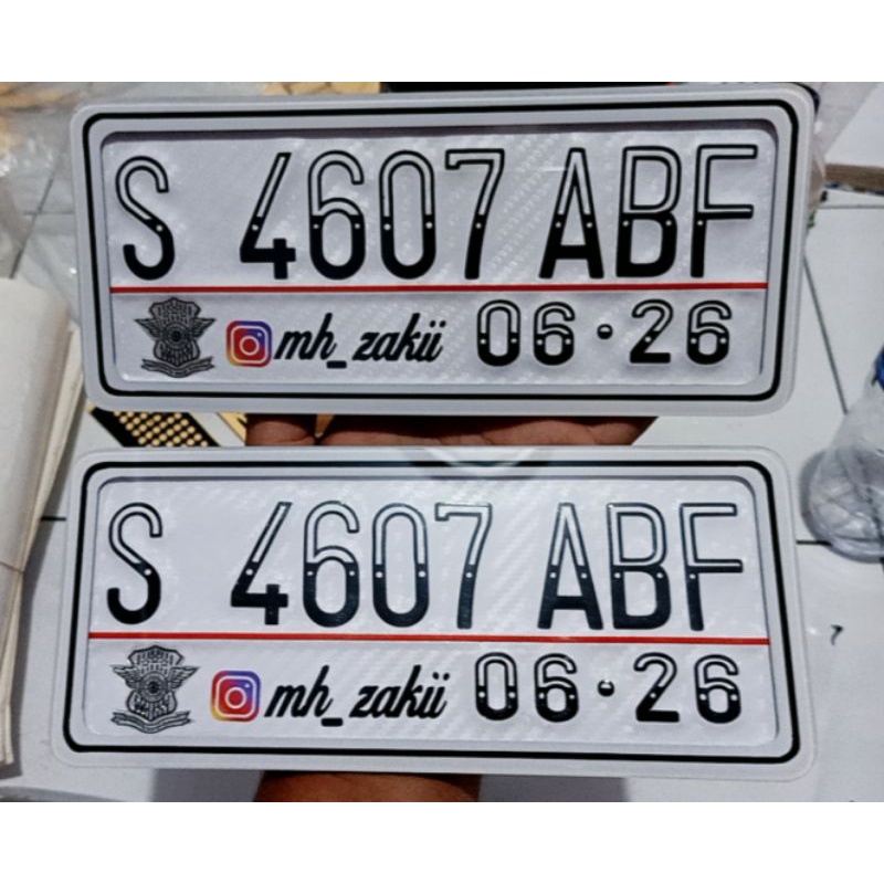 PLAT PUTIH LAPIS AKRILIK