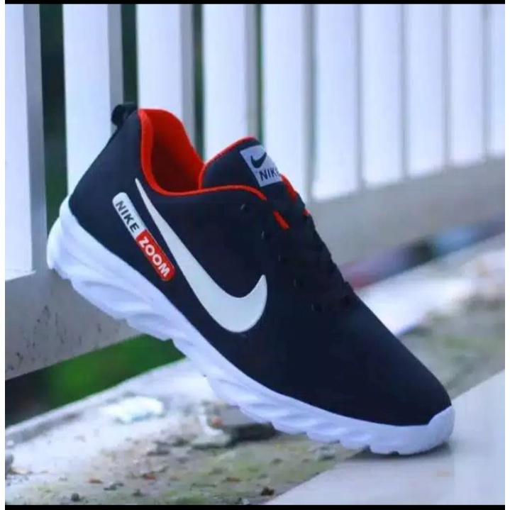 terbaru sepatu sneaker pria/wanita terbaru sepatu (nike zom)