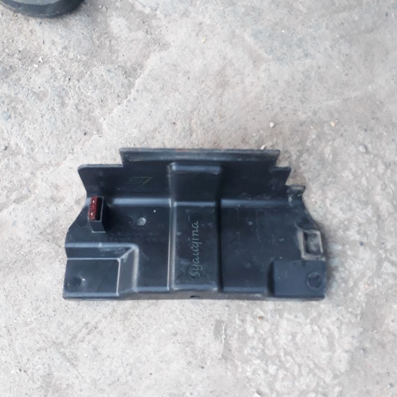 Cover Accu Tutup Aki HONDA Revo Lancip Revo Lama Second Original