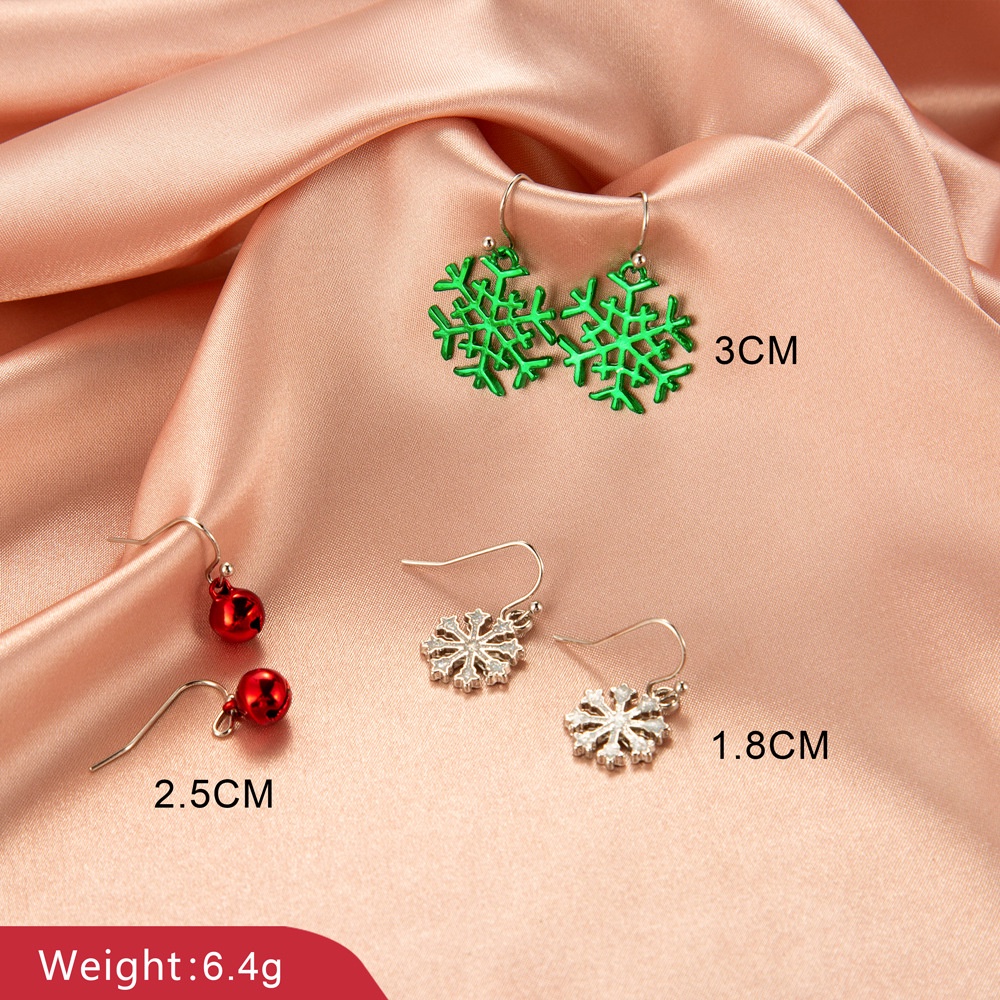 Anting Liontin Bel Santa Claus Snowman Pohon Natal Warna Hijau Merah Untuk Hadiah Perhiasan Wanita