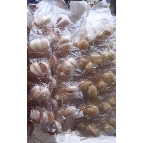

2 macam.bawang putih sama kemiri belah. isi 20 renceng masing masing 10 renceng
