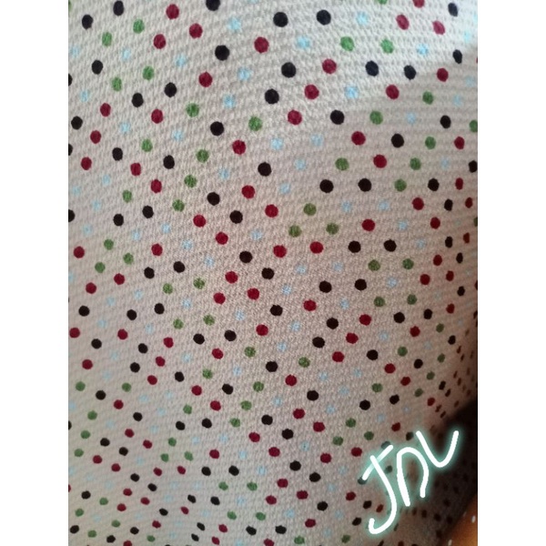 kain buble motif polkadot