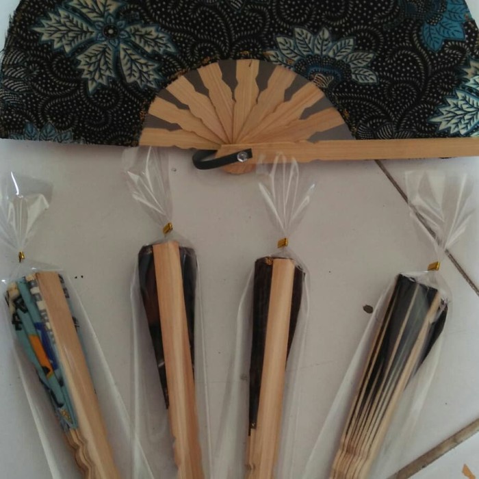 Souvenir As - Souvenir Pernikahan Kipas Batik