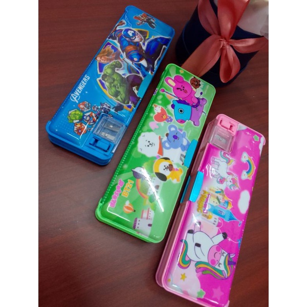 

KOTAK/TEMPAT PENSIL MAGNET 9801