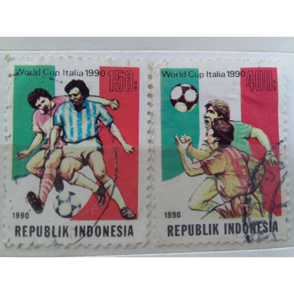 

prangko republik indonesia piala dunia 1990 2 lembar used