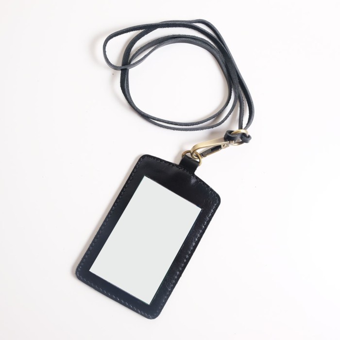 

Name Tag Waku Id Strap Hitam