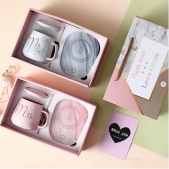 

Unik Mug Mrs Mrs Mug Warmer Marble / Set Gelas Marmer Mrs Mrs Pemanas Gift - Pink Diskon