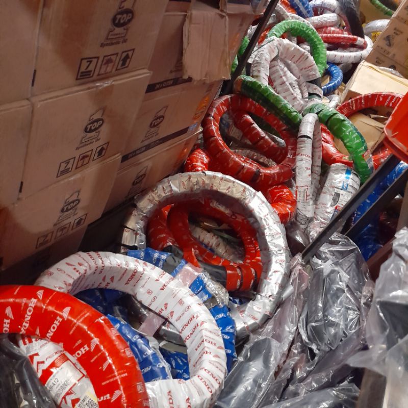 ban luar beat vario 125 150 tubles 80/90-14/ 90/90-14 tubles k59 ahm/federal depan/ belakang ahm