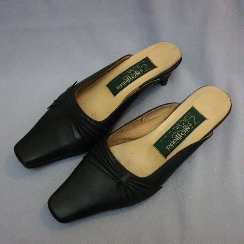 PAPILLON SEPATU BUSTONG PRELOVED ORI