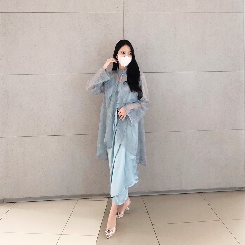MOLLY OUTER KEBAYA MODERN (1 SET SUDAH TERMASUK OUTER INNER ROK LILIT)