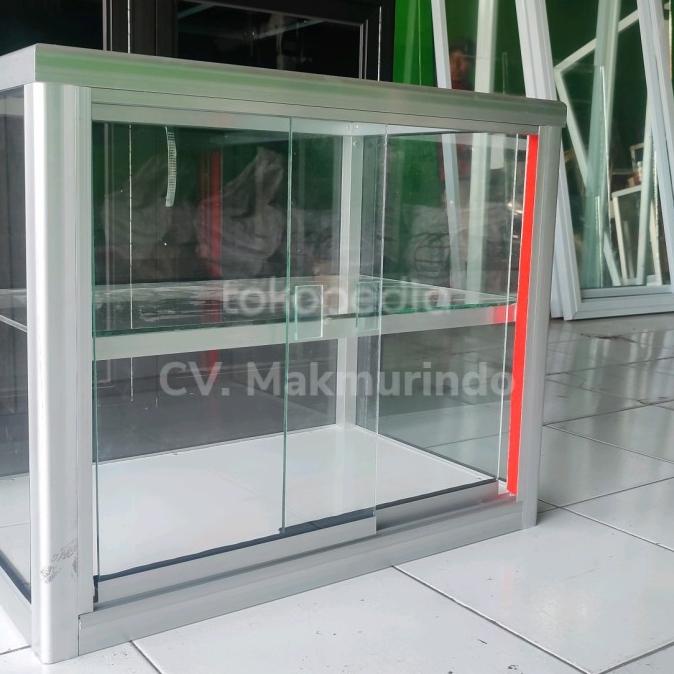 etalase pecel lele kaca. ukuran 40 X 50 X 60