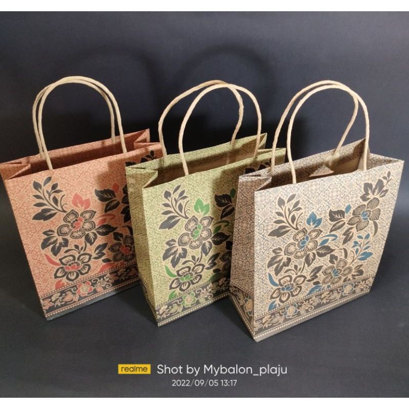 

Paper Bag Craft; ukuran A ( harga per 1pack isi 10pcs) TERMURAH!!