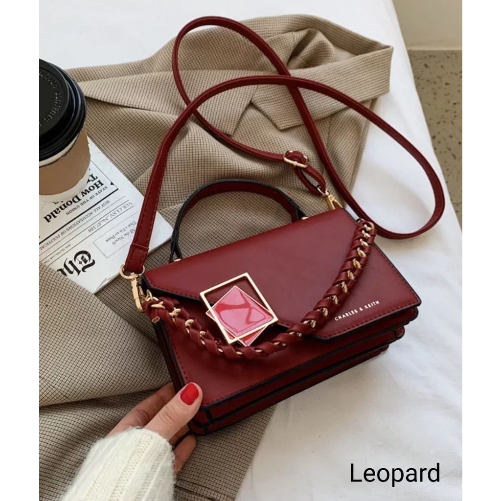 Promo 11.11. New Tas Selempang Wanita Tas Elegant Tali Rantai Sulam Terlaris