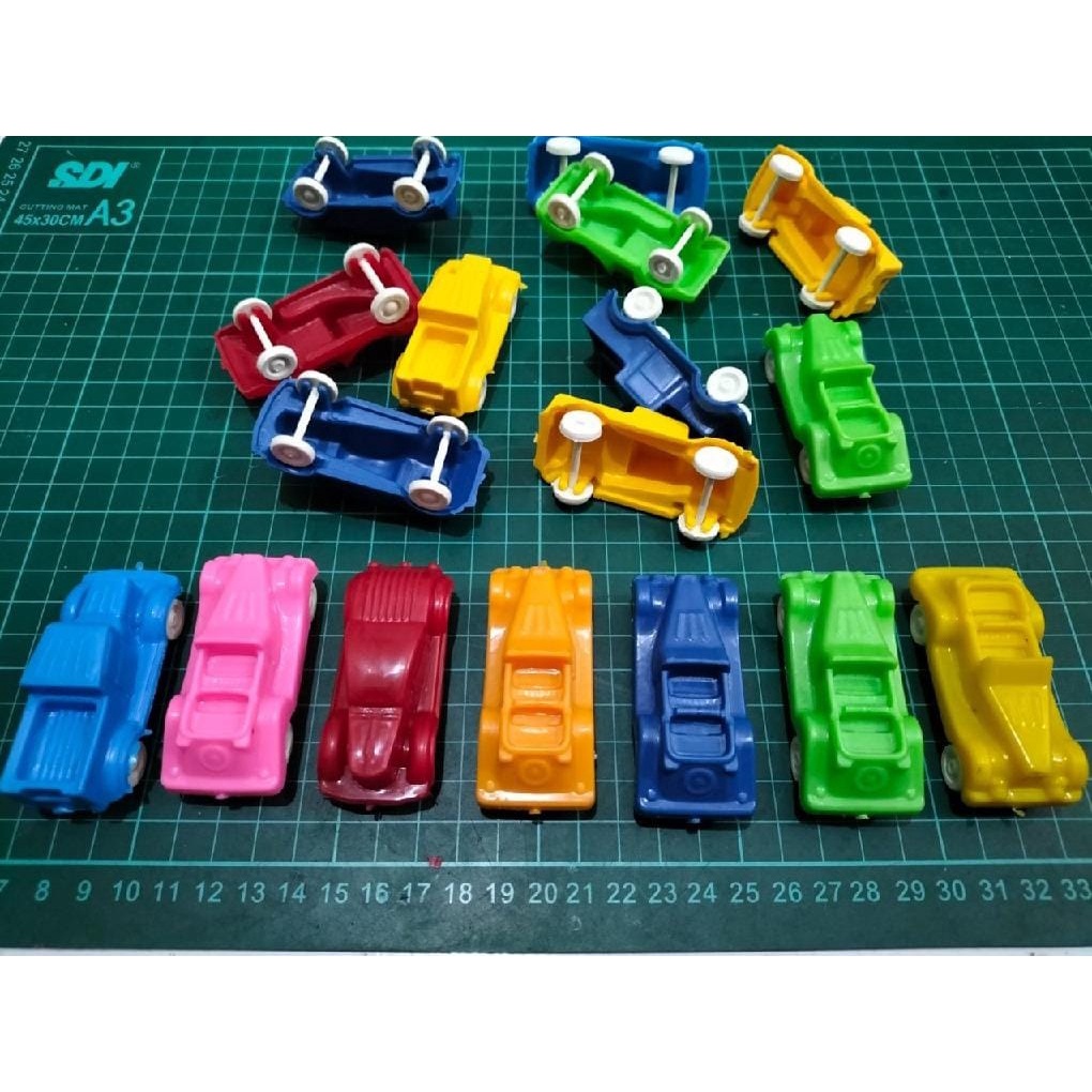 MAINAN MOBIL ANTIK ISI 100 PCS WARNA DAN MODEL CAMPUR