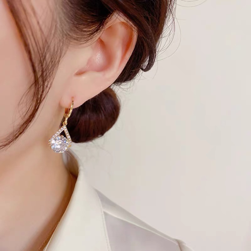 Anting Tusuk Sterling Silver 925 Desain Geometri Gaya Selebriti / Simple Hypoallergenic Untuk Wanita