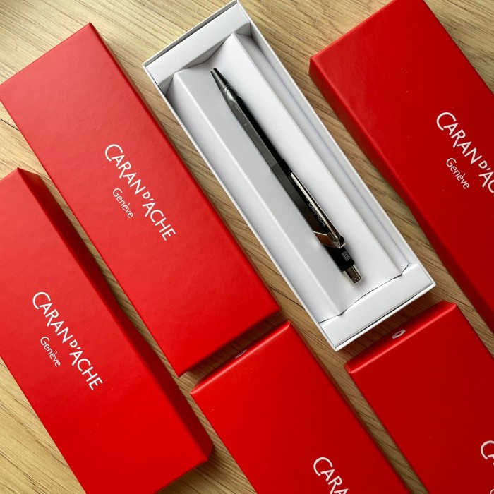 

CARAN DACHE 849 Ballpoint Pen