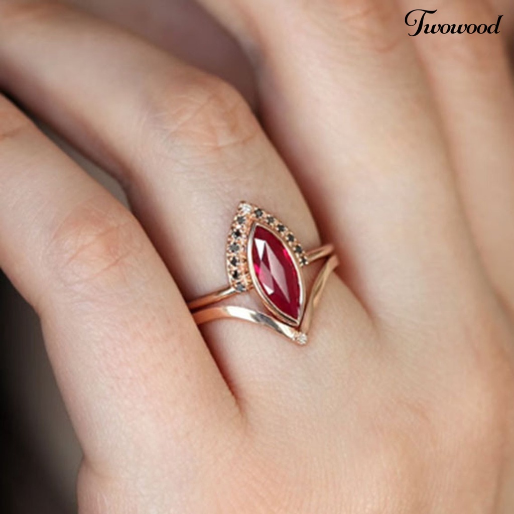 Cincin Knuckle Berlian Imitasi Warna Merah Gaya Vintage Klasik Untuk Wanita