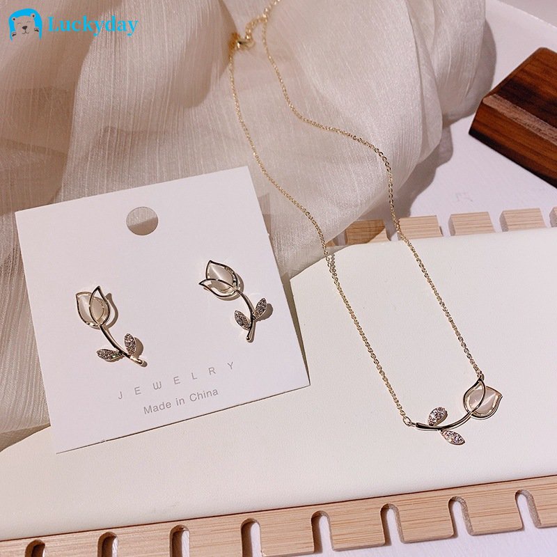 YEEZII Anting Kalung Rantai Desain Bunga Tulip Aksen Mutiara Permata Warna Emas Silver Gaya Korea Untuk Wanita