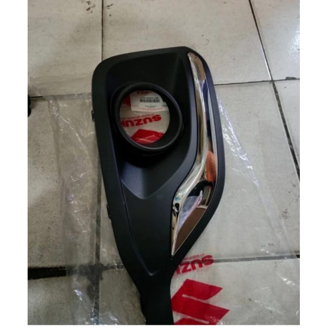 cover foglamp suzuki ertiga 2016-2018 ori