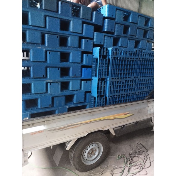 Palet plastik bekas sangat berkwalitas UK 120x100x16. tipe M maximal 3ton