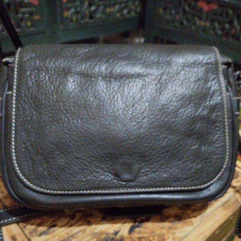 sling bag kulit renoma