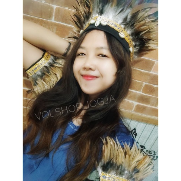 ACCESSORIES KOSTUM BULU ADAT PAPUA DAYAK KALUNG GIGI DAN MAHKOTA BULU TANGAN KAKI UNTUK BAJU ADAT AN