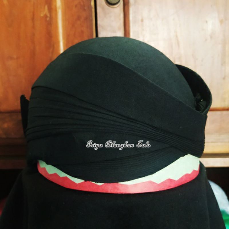 Blangkon Solo Perbawan Warna Hitam Polos