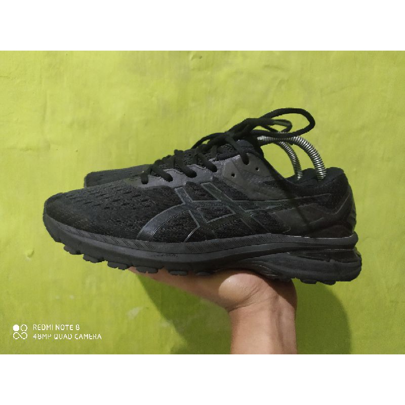 asics GT 2000