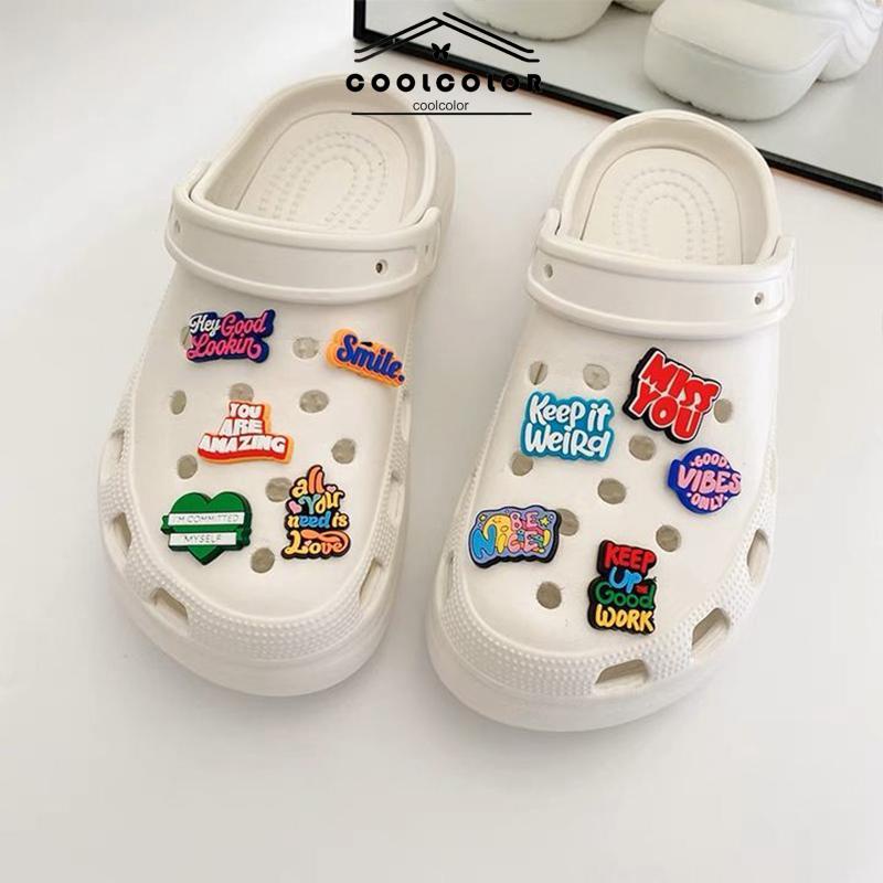 COD❤️Charms Sepatu Motivasional Phrases jibbitz crocs Untuk Aksesoris Pesta Anak Lucu- cl