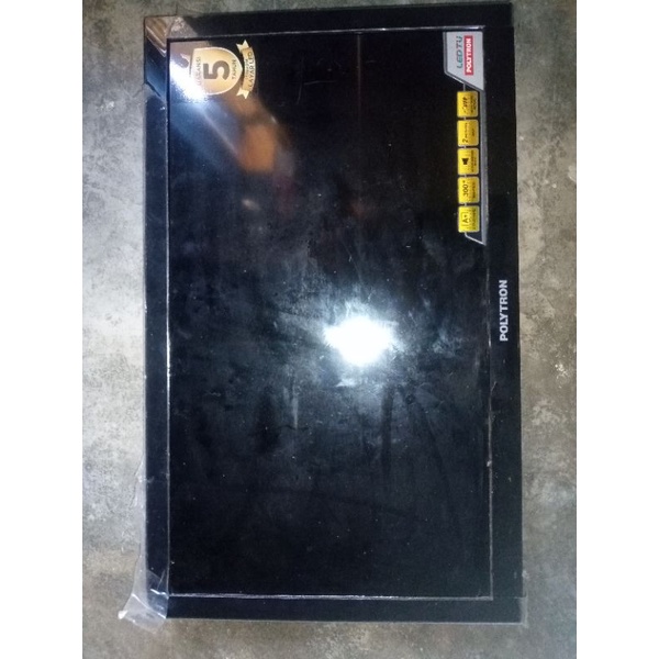 panel lcd polytron 24 inch