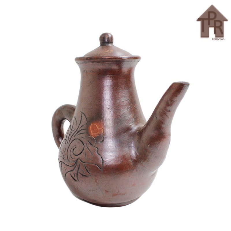 Gerabah - Poci Tanah Liat Ukir Langsing Antik / Tea Pot 1.3 Liter.