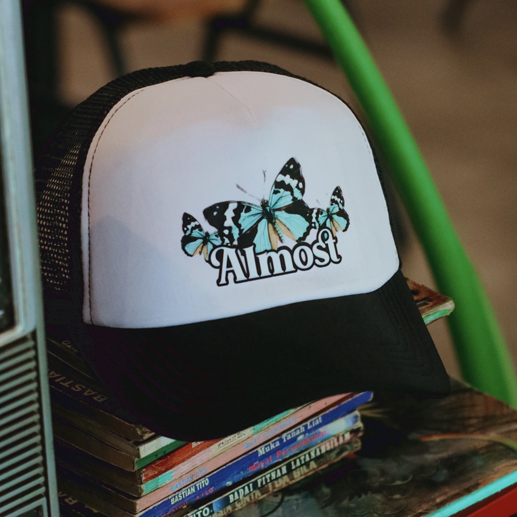 Almost Studio - Topi Trucker - Morpho - Black White