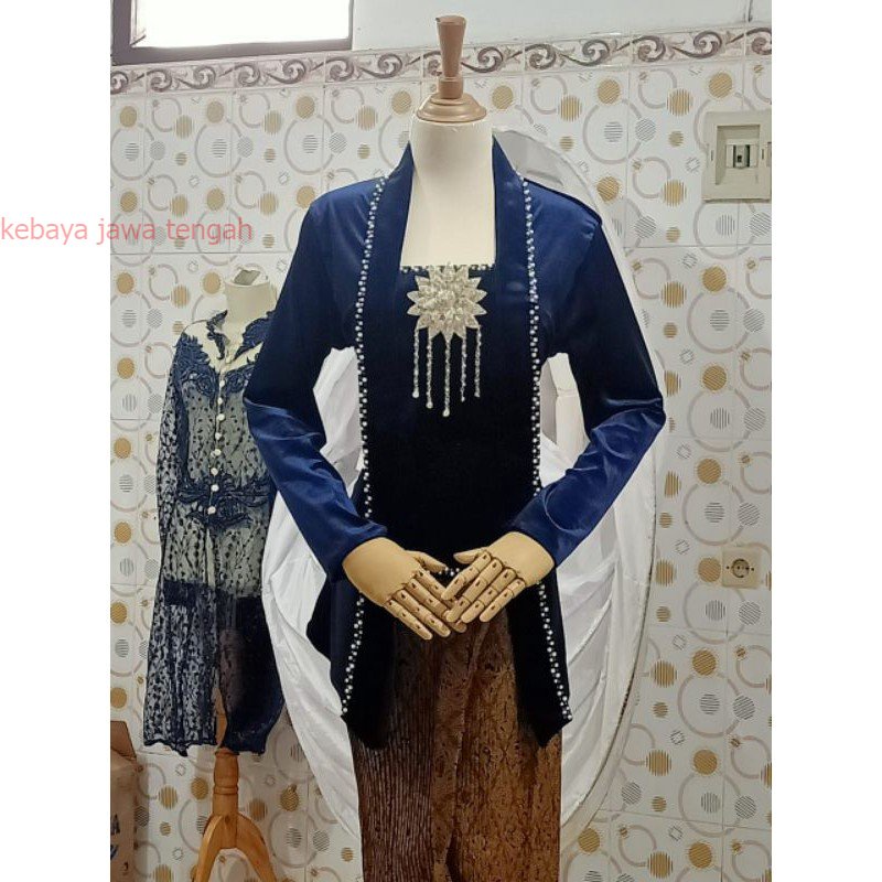 kebaya bludru Kebaya Bludru