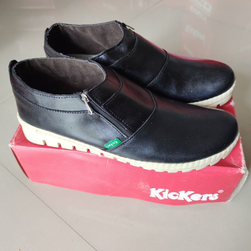 Obral Murah Kickers Sepatu Wanita Bahan Kulit Asli Model Resleting Zipper Hitam