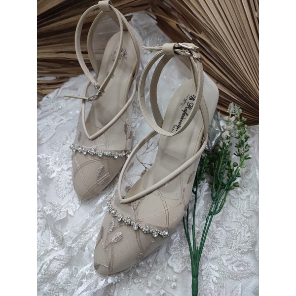 sepatu wanita violin cream 7cm kaca