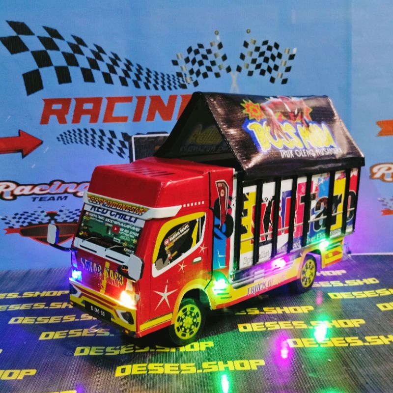 miniatur truck oleng BISA CUSTOM FOTO DAN NAMA DI PINTU BELAKANG